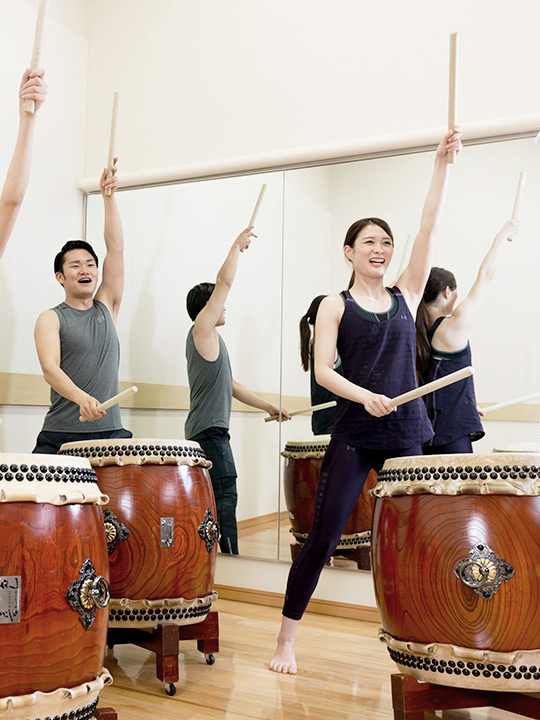 神楽太鼓 東京音頭 - 盆踊り曲 千葉神楽太鼓2018 第32回真砂夏祭り - YouTube